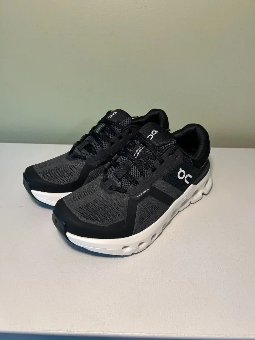 On Running Women's Cloudrunner 2